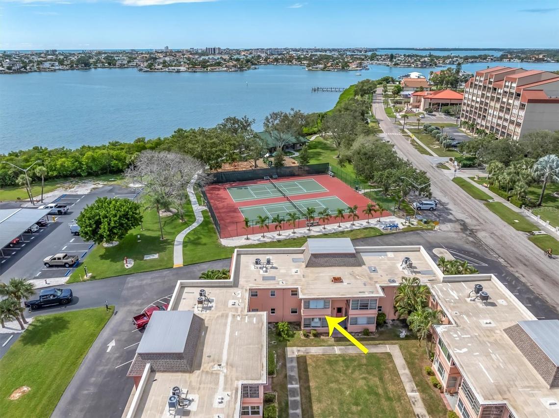 1150 Rue Des Reines #2B, South Pasadena, FL 33707