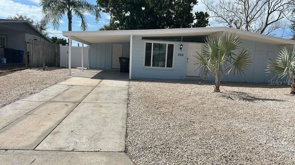 3108 Smith Ave., Bradenton, FL 34207