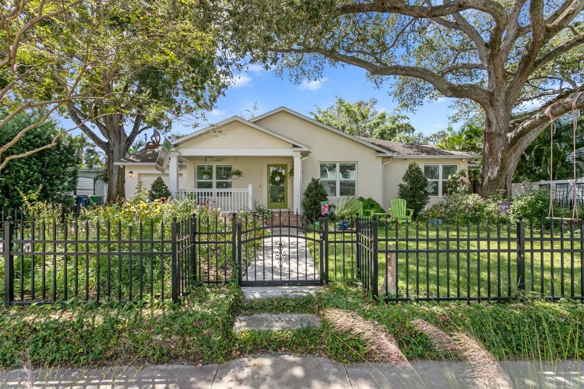 3910 W Tacon St., Tampa, FL 33629