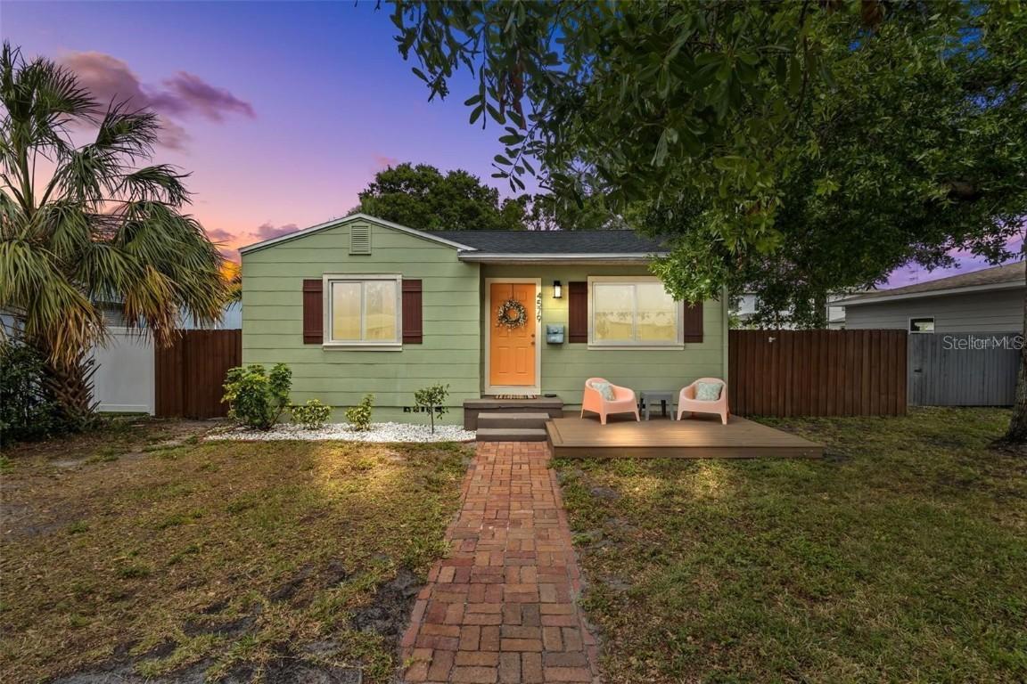 4579 10th Ave., St Petersburg, FL 33713