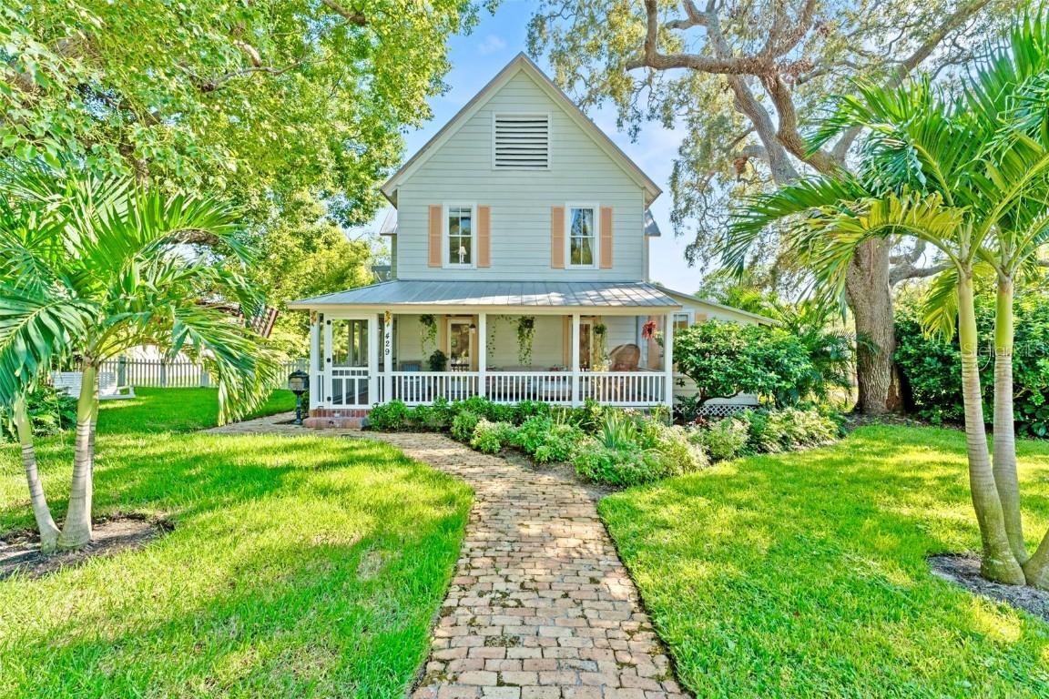 429 Scotland St., Dunedin, FL 34698