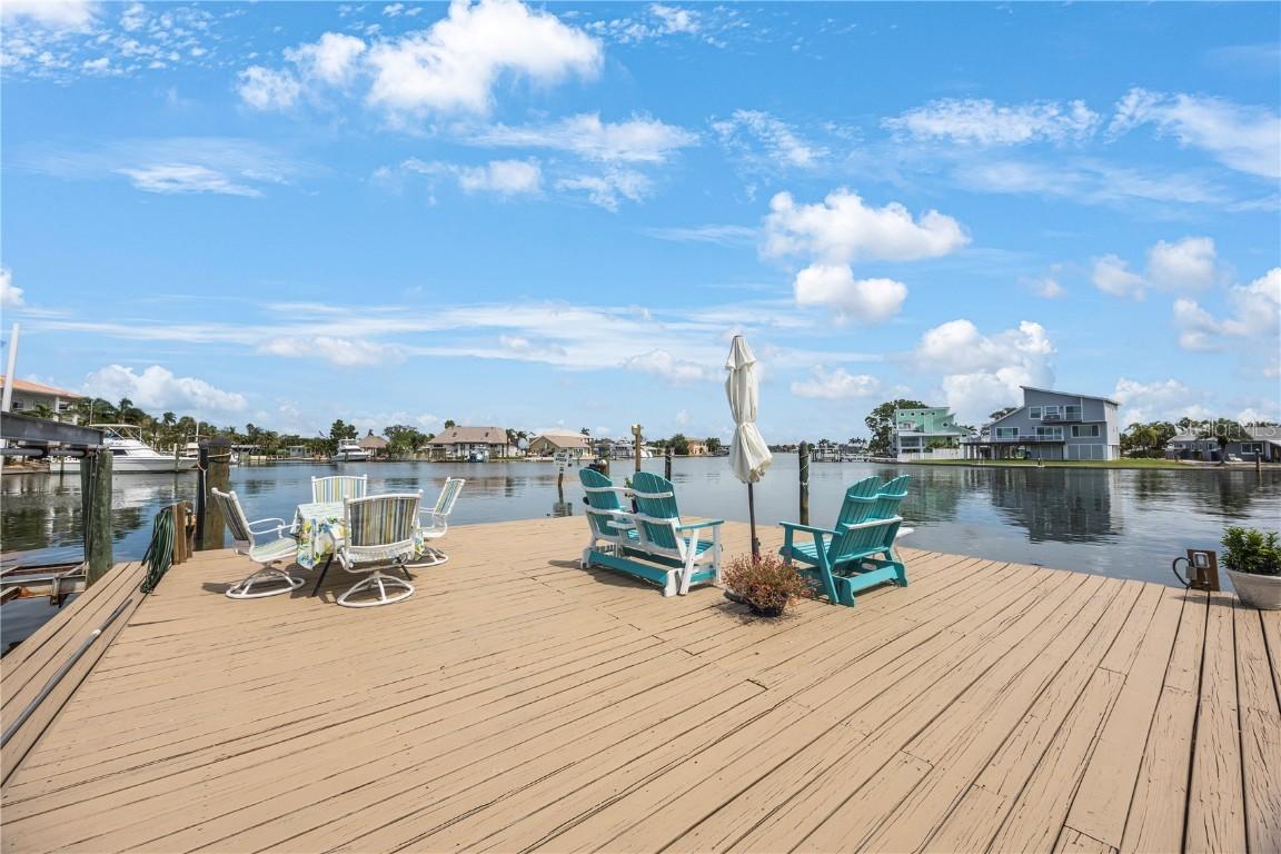 162 174th Terrace Dr., Redington Shores, FL 33708