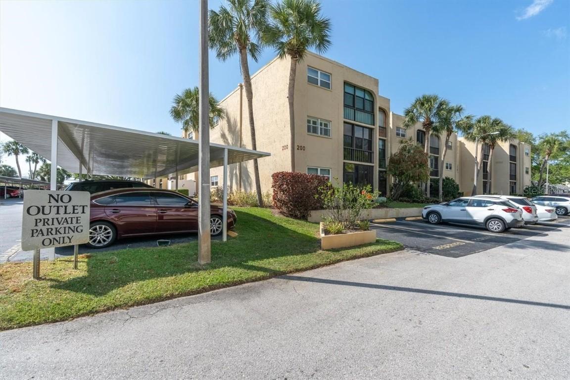 11485 Oakhurst Rd. #221, Largo, FL 33774