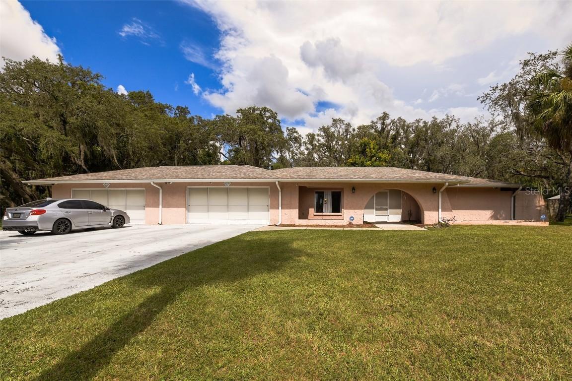 8976 Lake Dr., New Port Richey, FL 34654