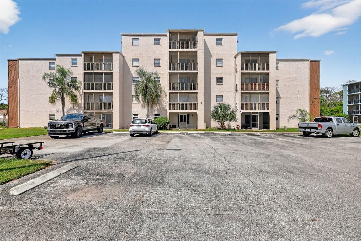 5541 Bay Blvd. #203, Port Richey, FL 34668
