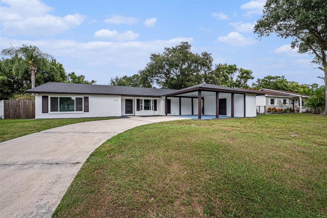 2515 Lake Ellen Cir., Tampa, FL 33618