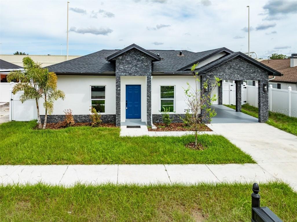 2921 W La Salle St., Tampa, FL 33607