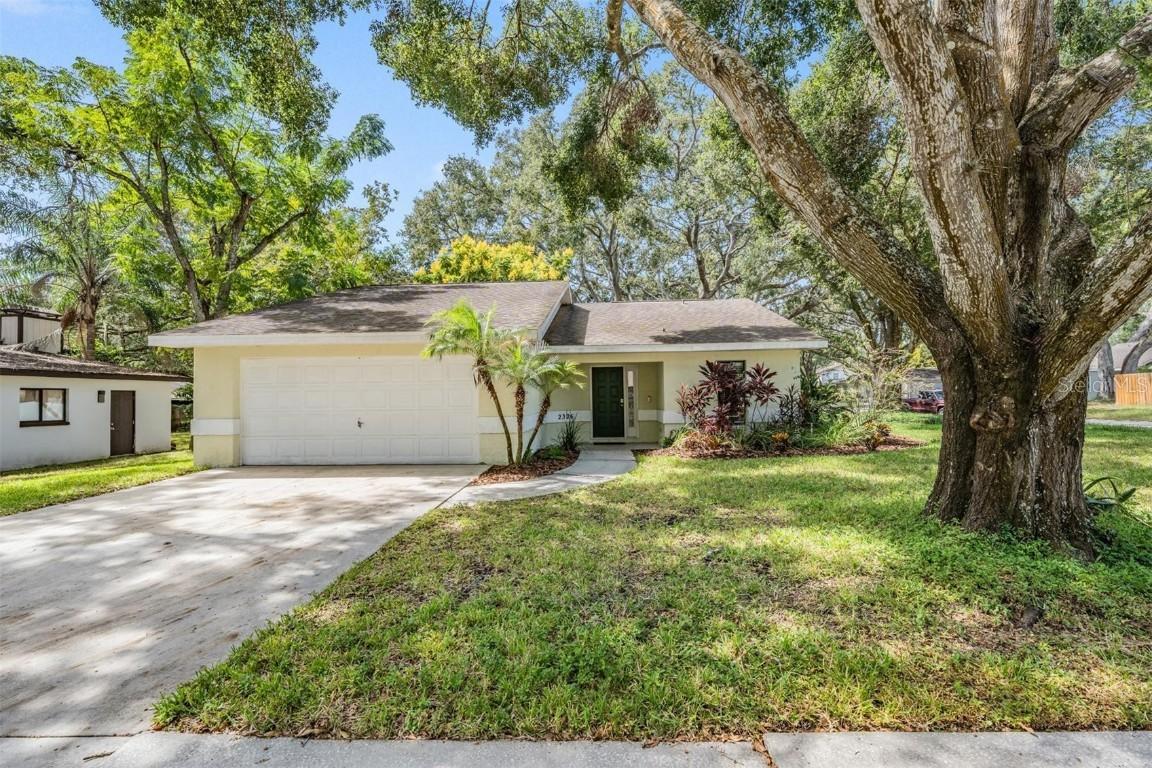 2326 Forrest Crest Cir., Lutz, FL 33549
