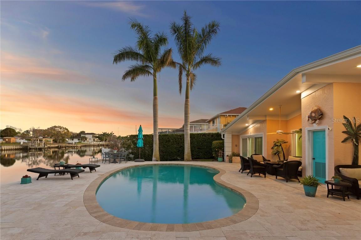 3943 Fontainebleau Dr., Tampa, FL 33634