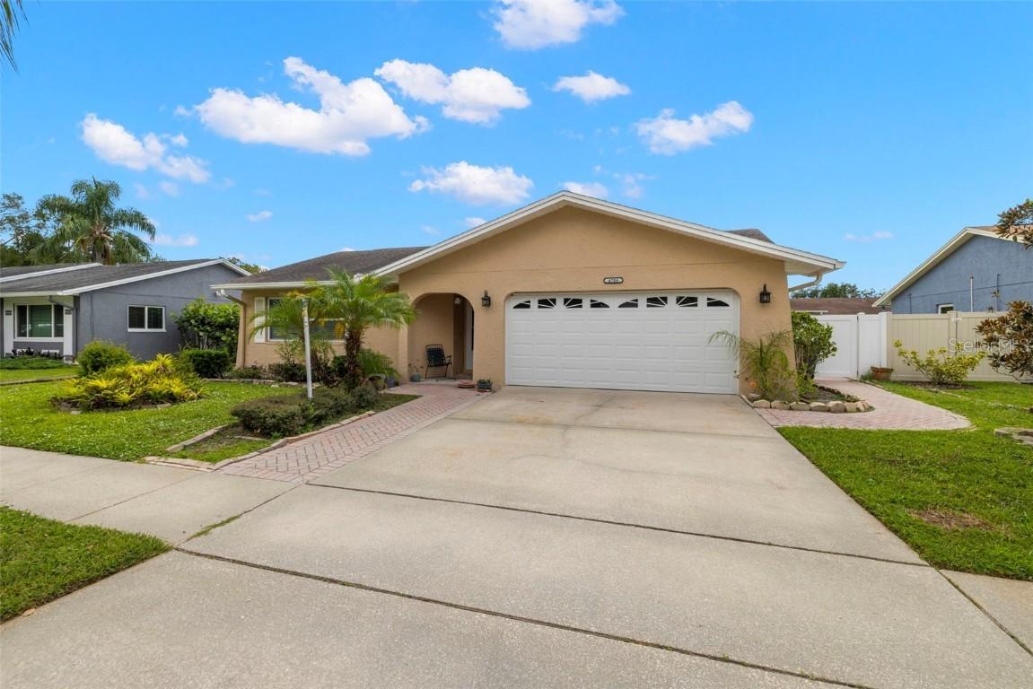 4706 Cypress Tree Dr., Tampa, FL 33624