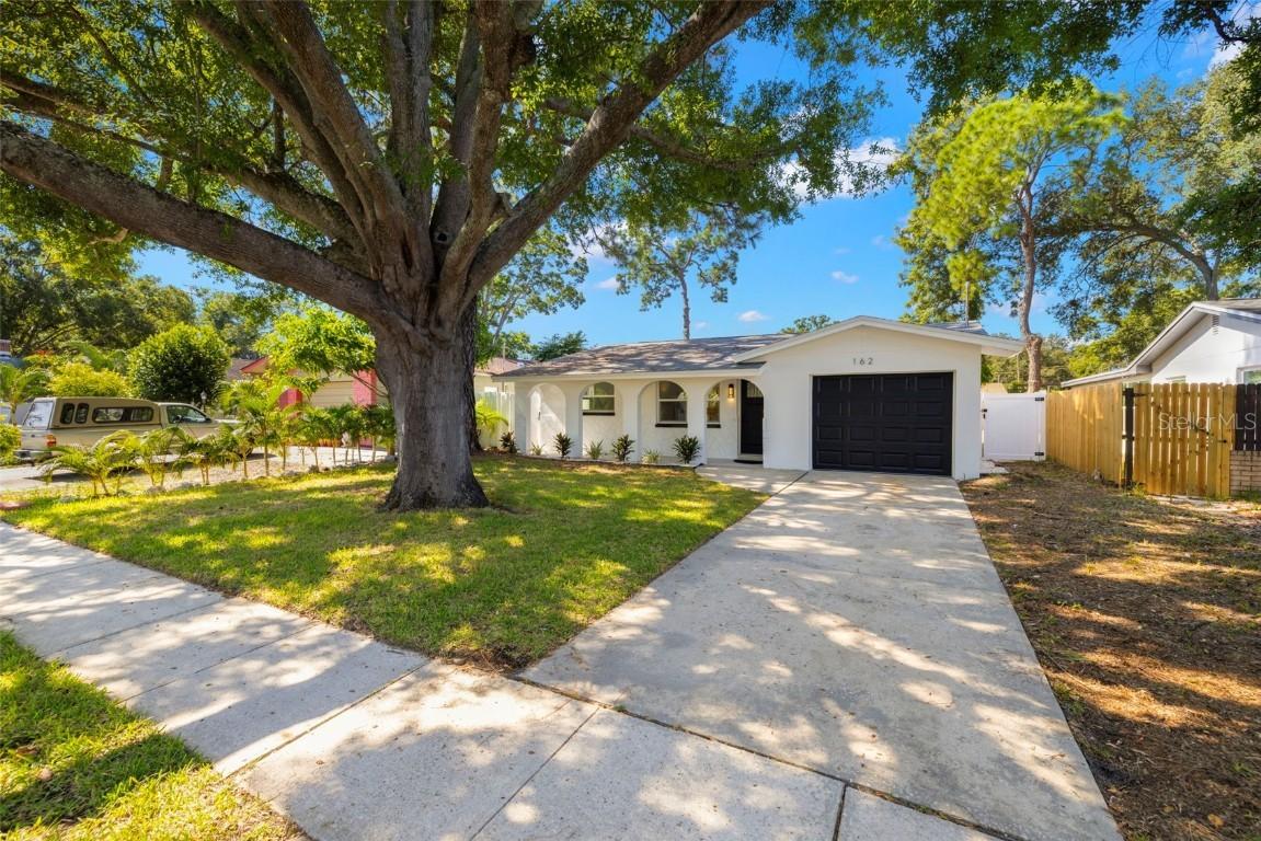 162 SW Lincoln Cir., St Petersburg, FL 33702
