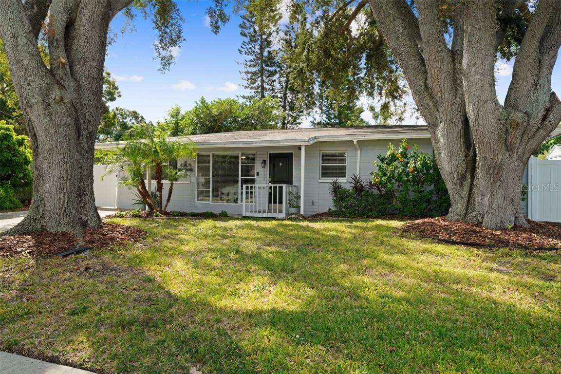 4420 W Wyoming Ave., Tampa, FL 33616