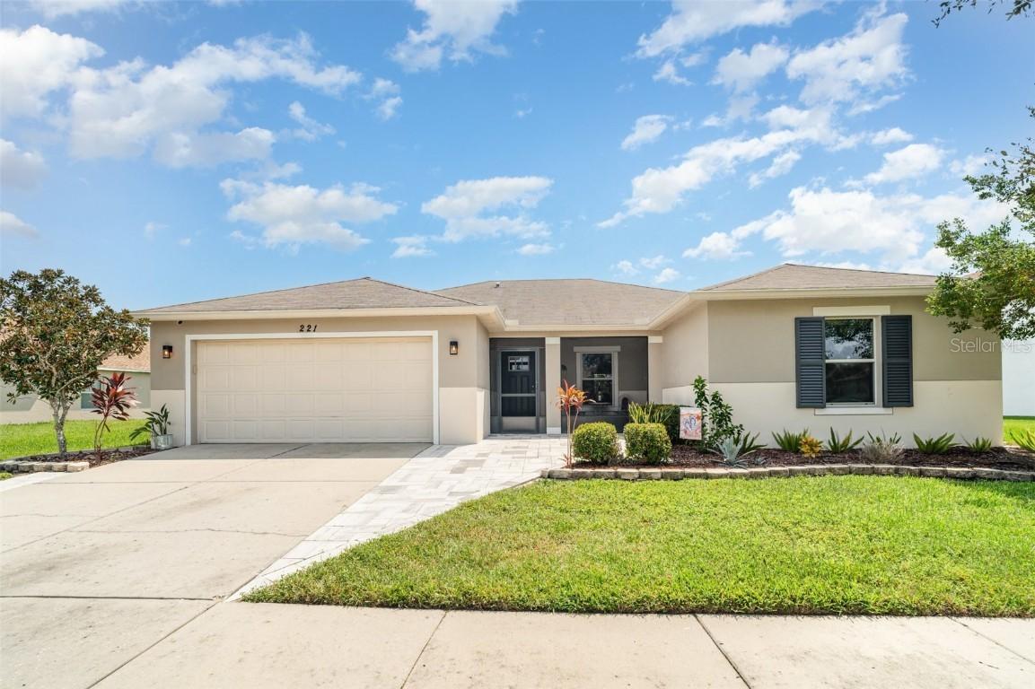 221 Star Shell Dr., Apollo Beach, FL 33572