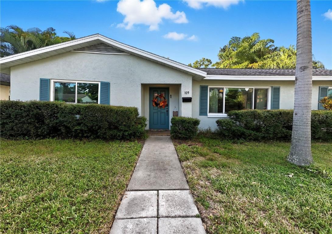 109 34th Ave., St Petersburg, FL 33704