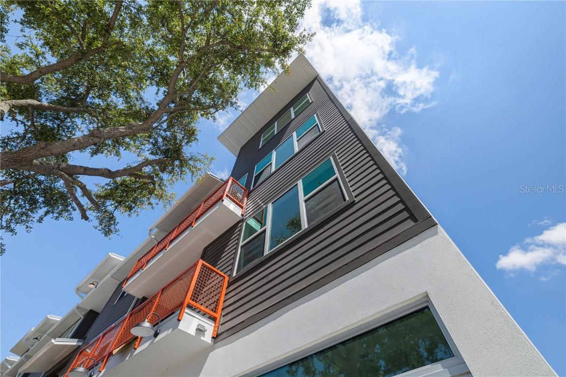 19 29th St., St Petersburg, FL 33713