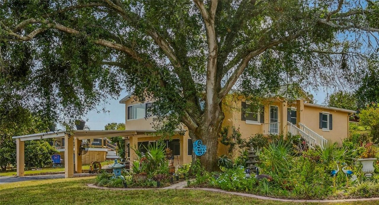 5426 Griffin View Dr., Lady Lake, FL 32159