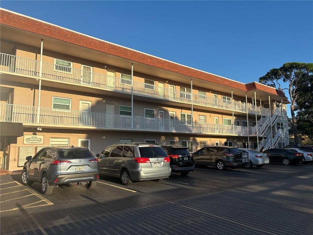 6645 1st Ave. #307, St Petersburg, FL 33710