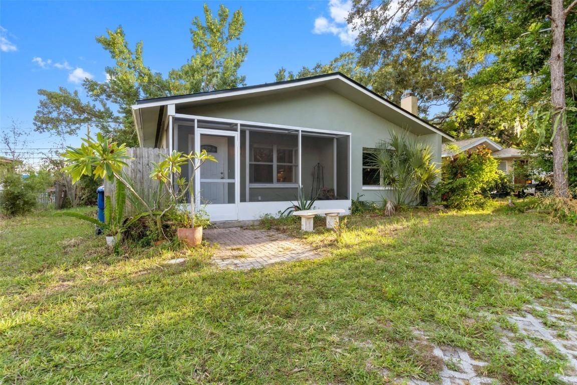 715 1st Ave., Largo, FL 33770
