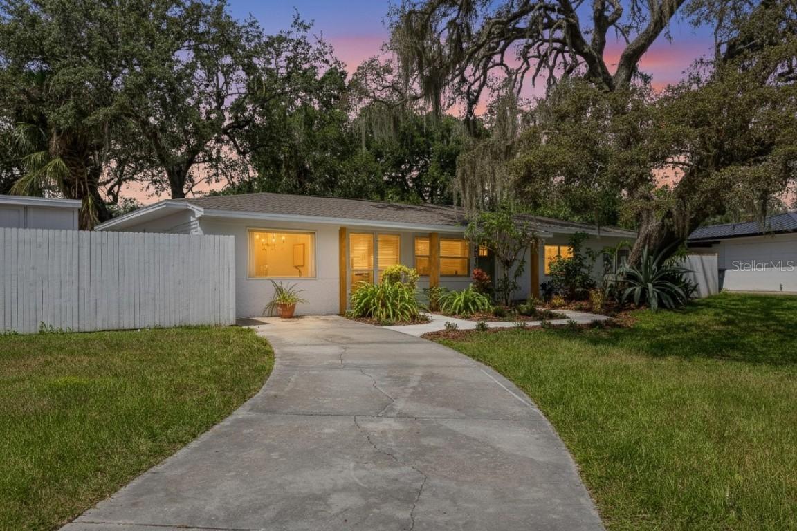 6013 Roberta Cir., Tampa, FL 33604