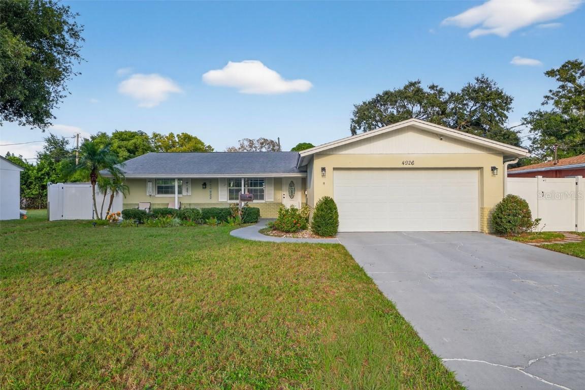 4926 Columbus Way, St Petersburg, FL 33712