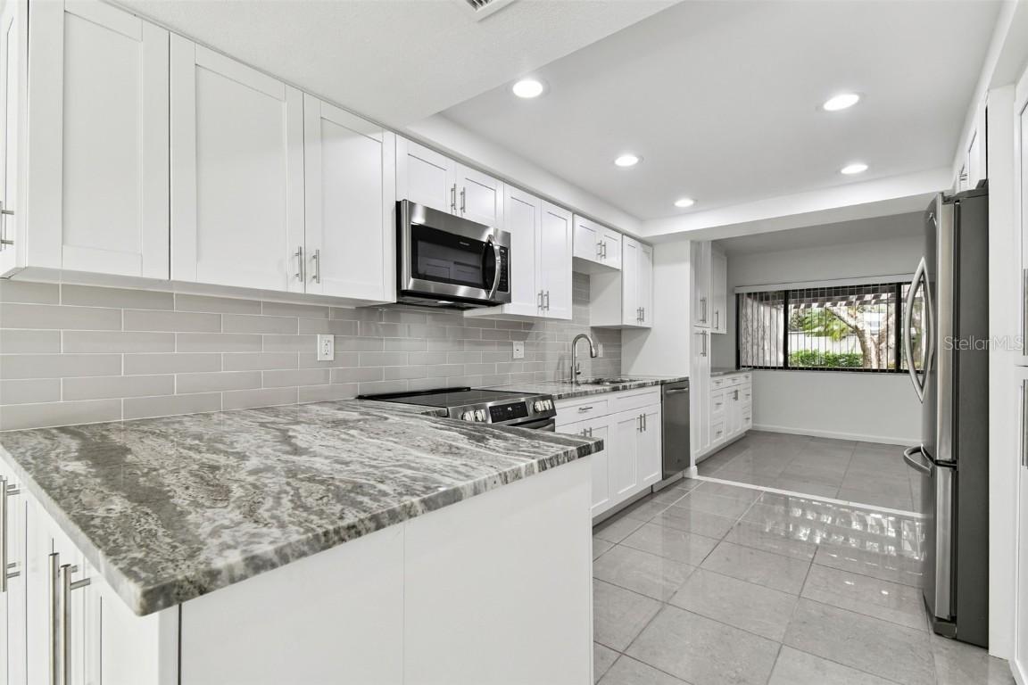 4220 Fairway Run, Tampa, FL 33618