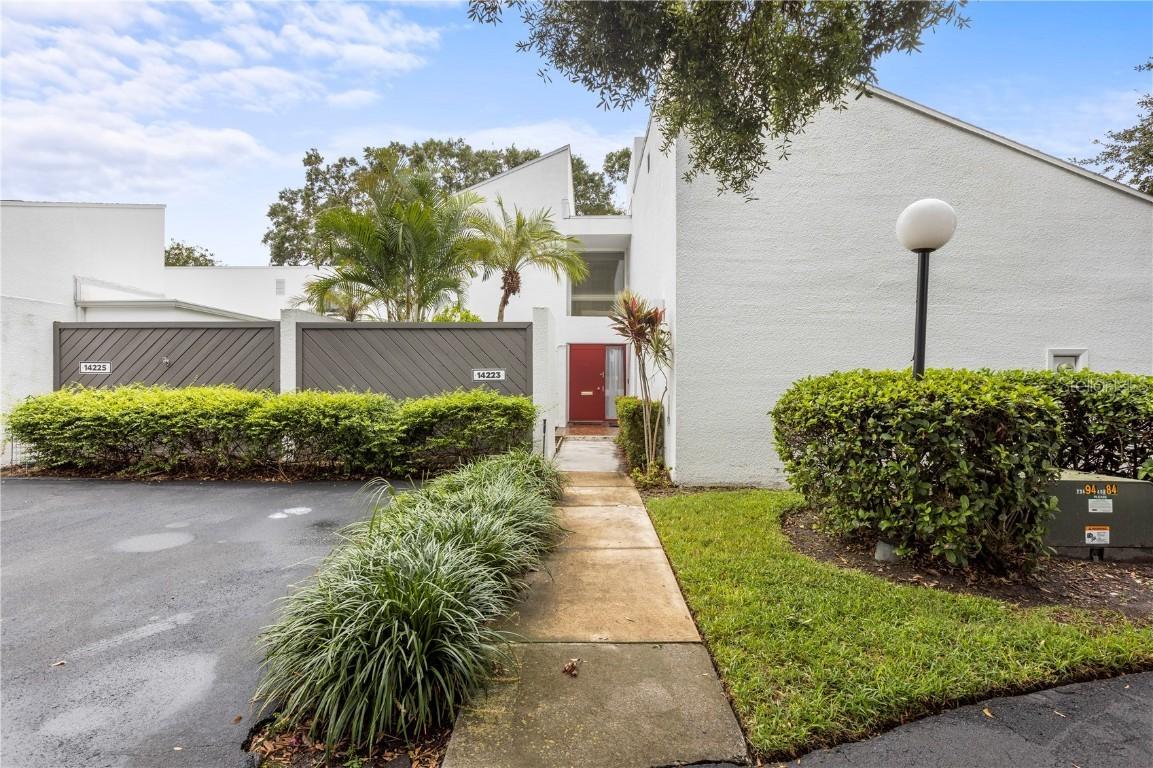 14223 Cypress Cir., Tampa, FL 33618