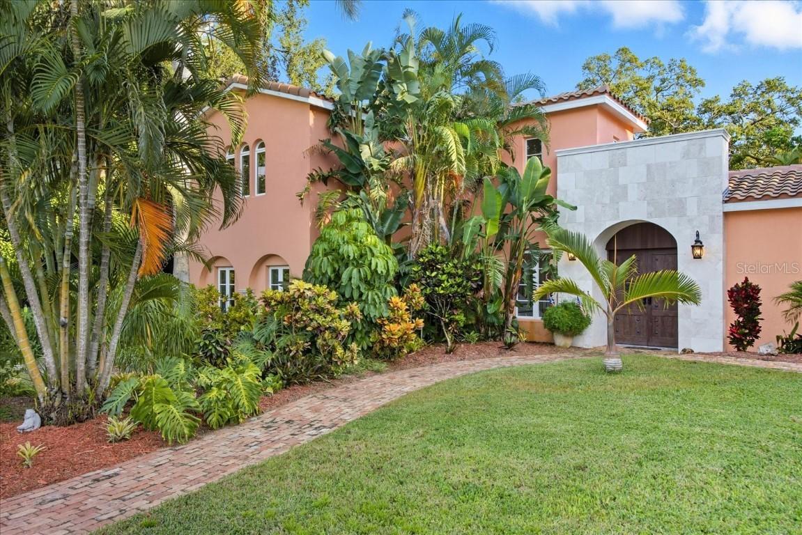 3333 San Jose St., Clearwater, FL 33759