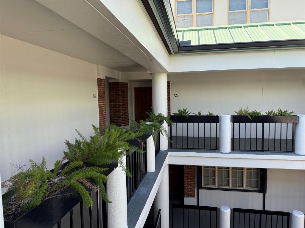 721 Seddon Cove Way, Tampa, FL 33602