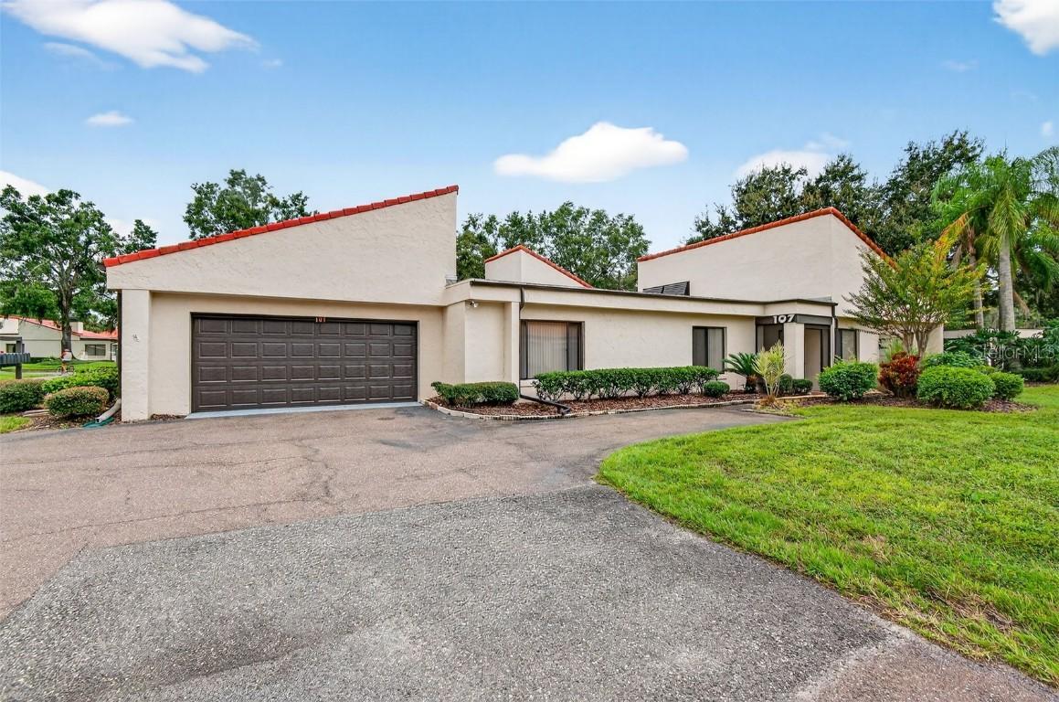107 Seville Ct., Plant City, FL 33566