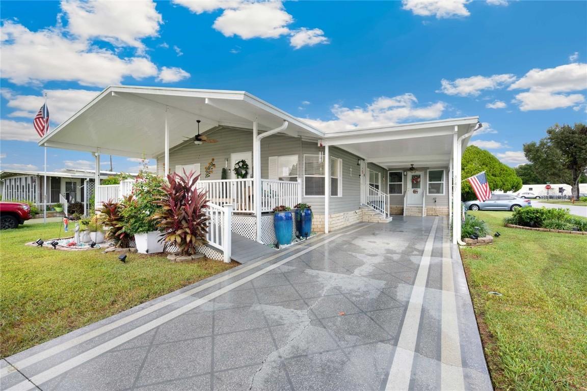 37407 Sandra Ave., Zephyrhills, FL 33542