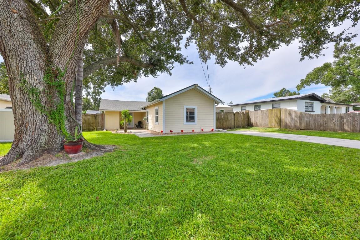 2104 W Powhatan Ave., Tampa, FL 33603