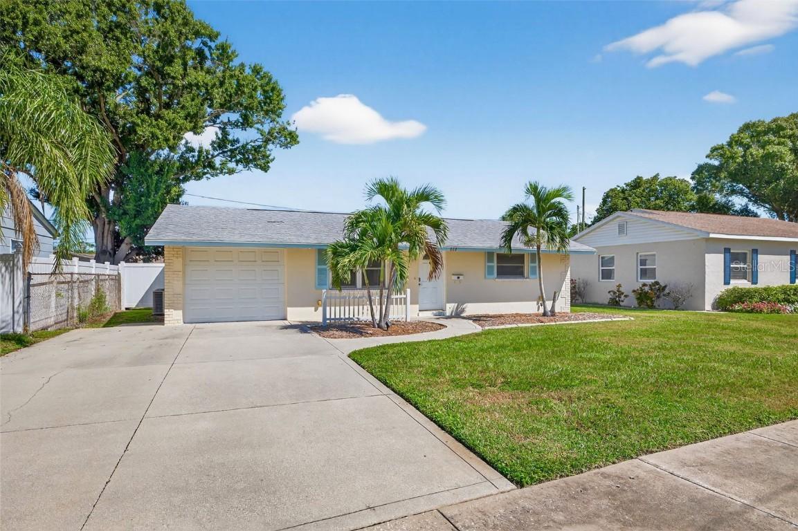 543 84th Ave., St Petersburg, FL 33702