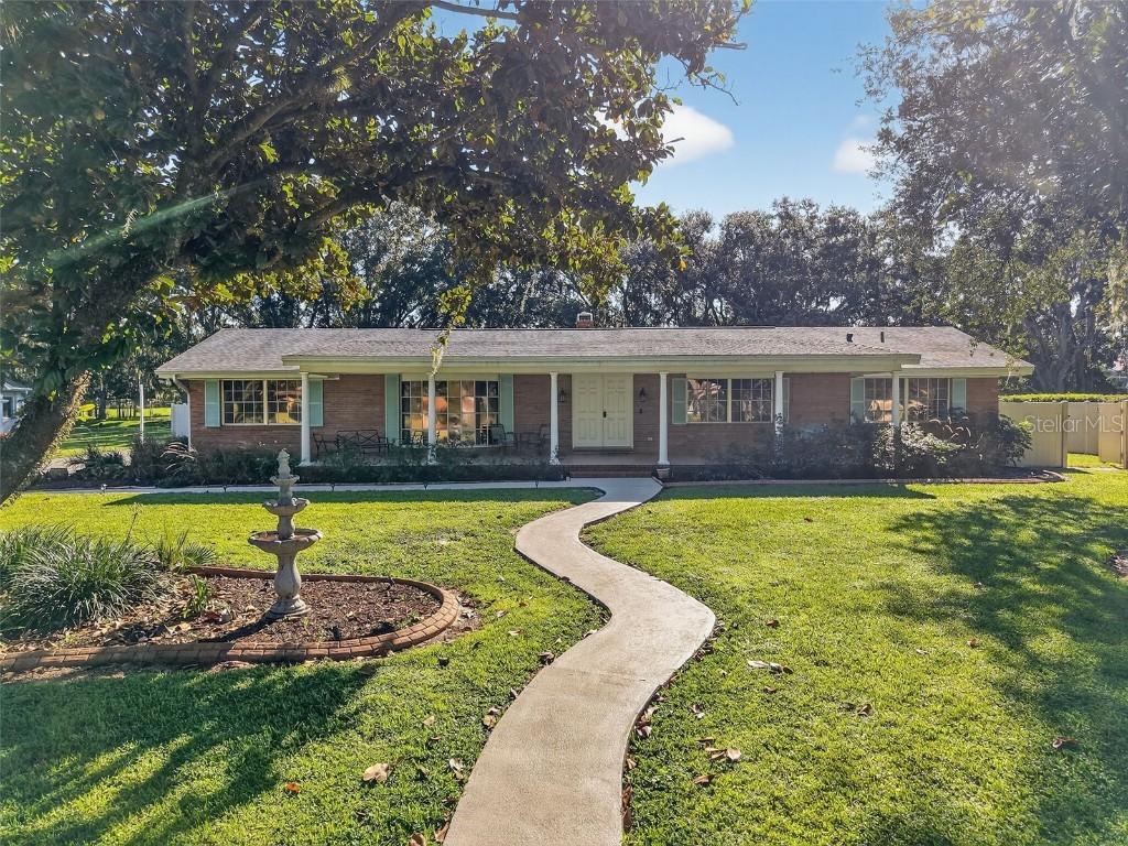 639 Howard Ave., Lakeland, FL 33815