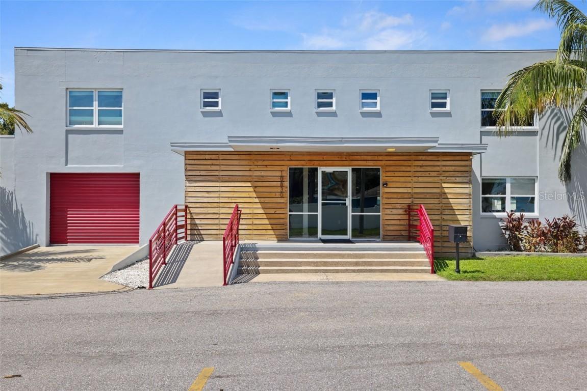 10830 Navajo Dr., St Petersburg, FL 33708