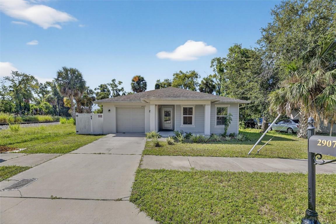 2907 E North Bay St., Tampa, FL 33610