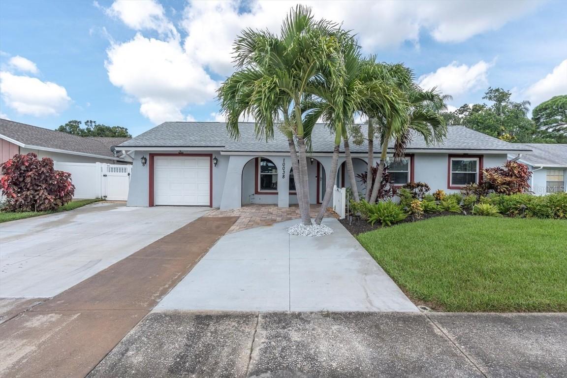 10038 84th St., Seminole, FL 33777