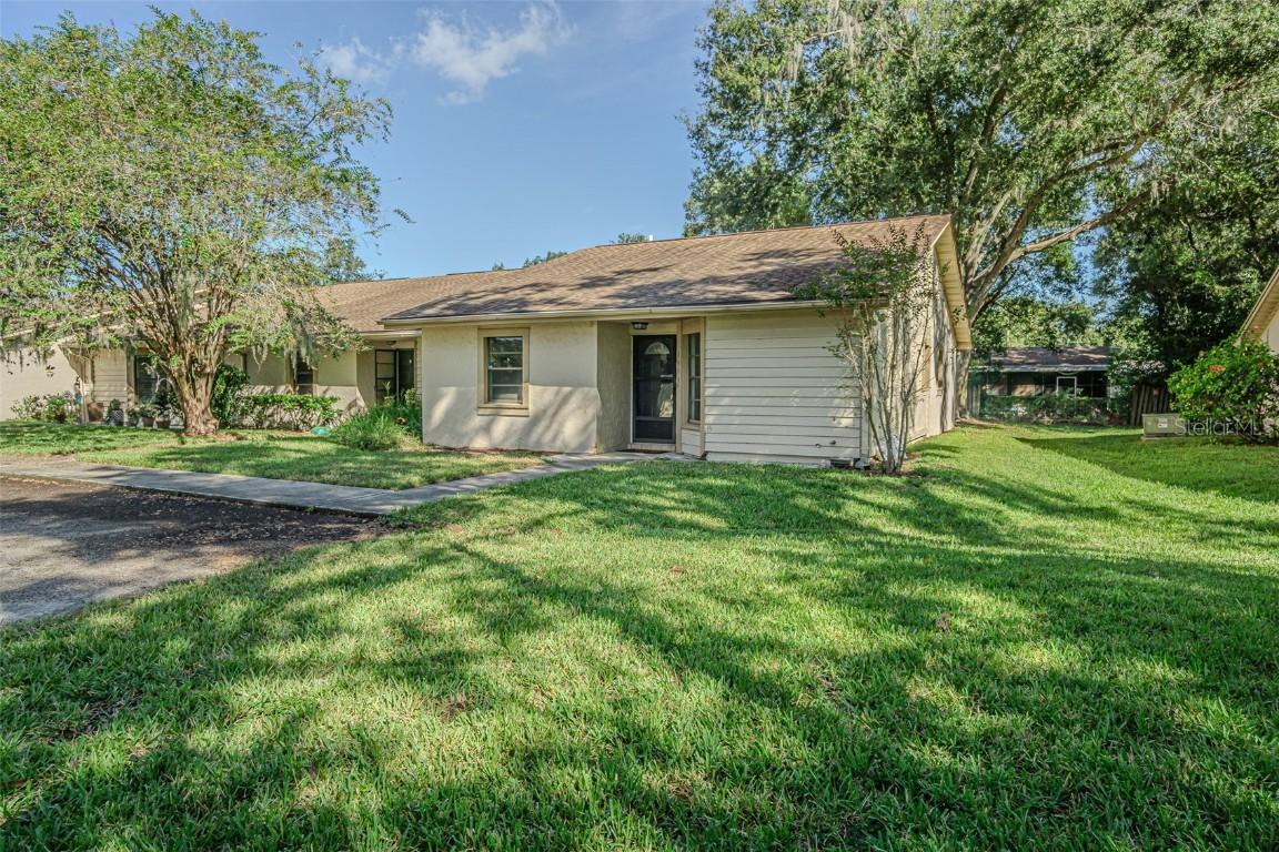 2010 Cedar Run Dr., Plant City, FL 33563