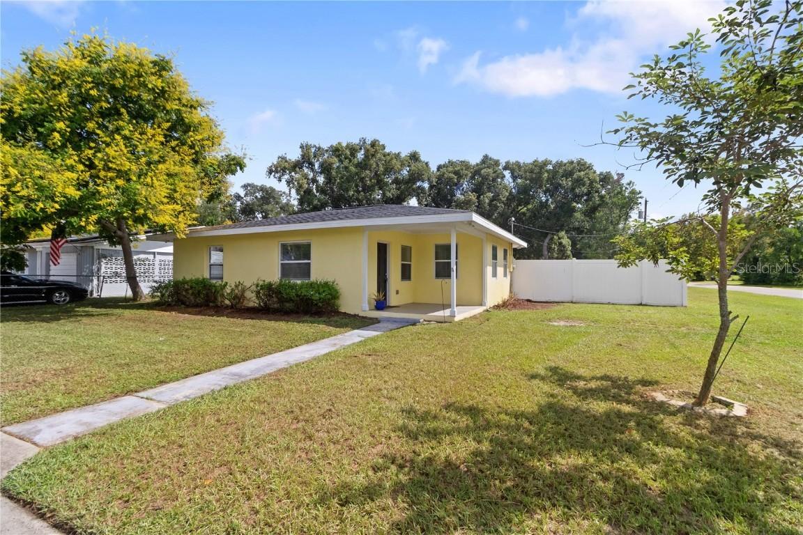 5150 18th St., Zephyrhills, FL 33542