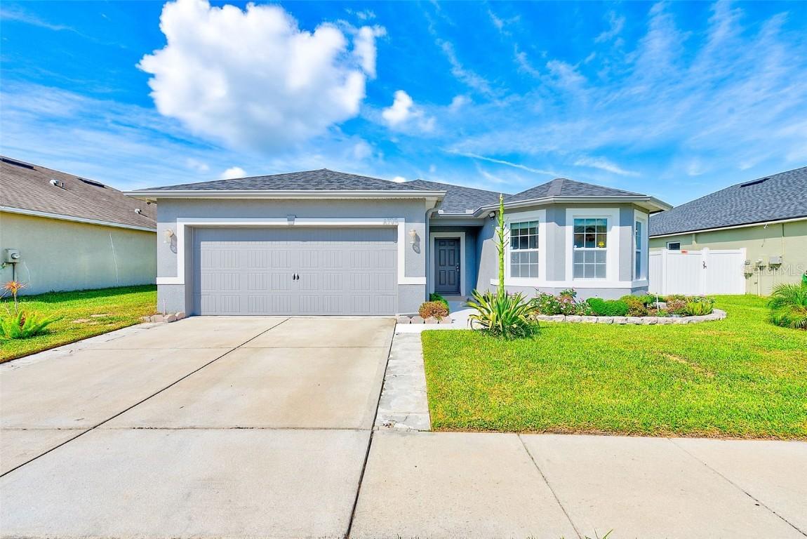 6195 Grey Heron Dr., Winter Haven, FL 33881