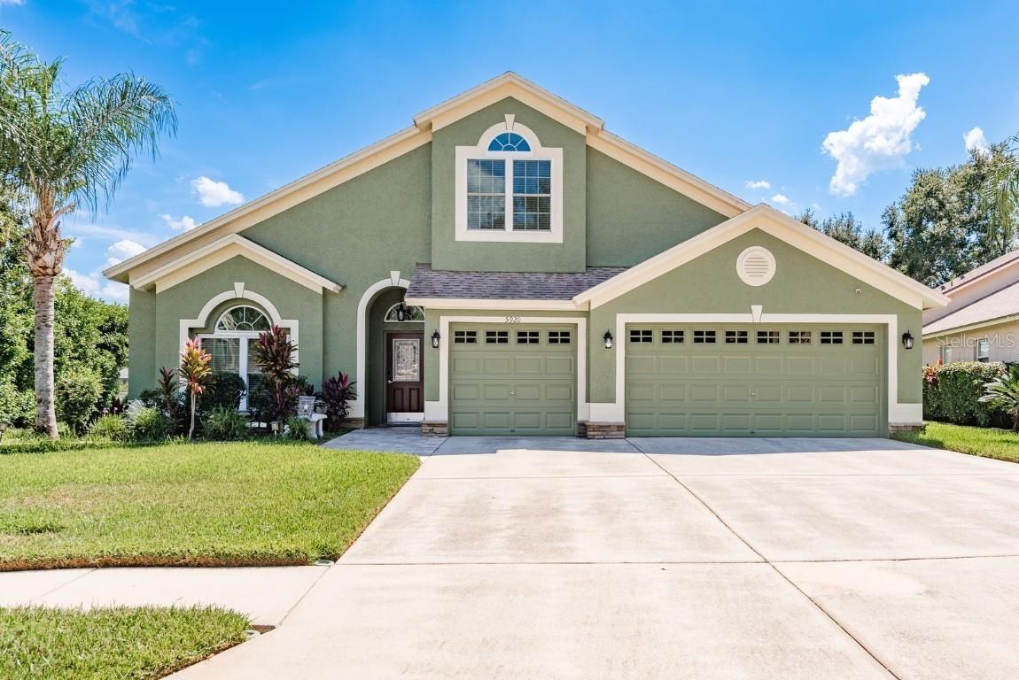 5920 Bramble Bush Ct., Zephyrhills, FL 33541