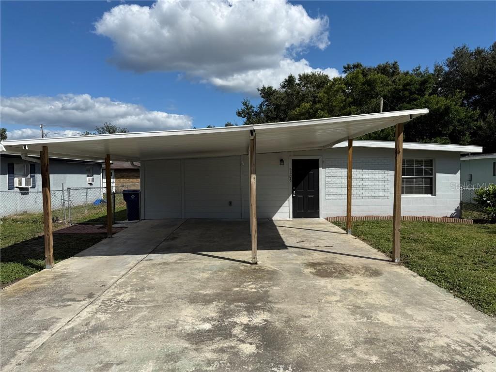 5208 Hill Dr., Zephyrhills, FL 33542