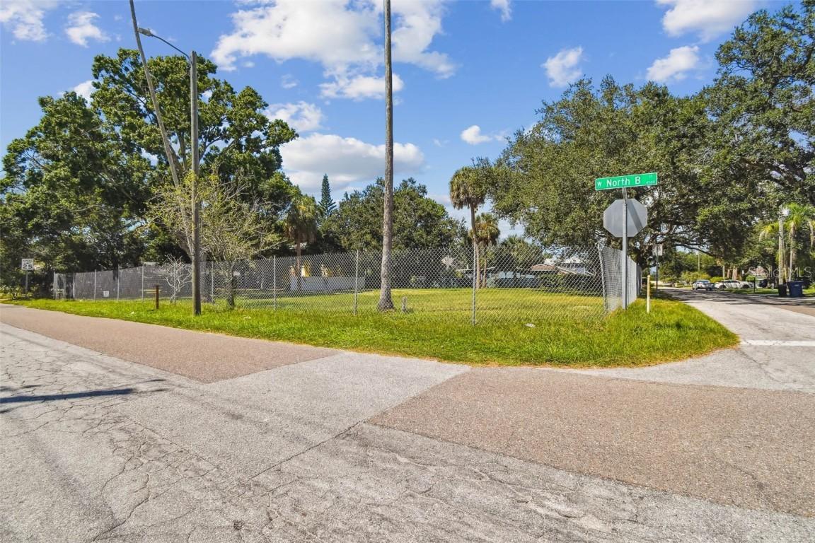 4501 W North B St., Tampa, FL 33609