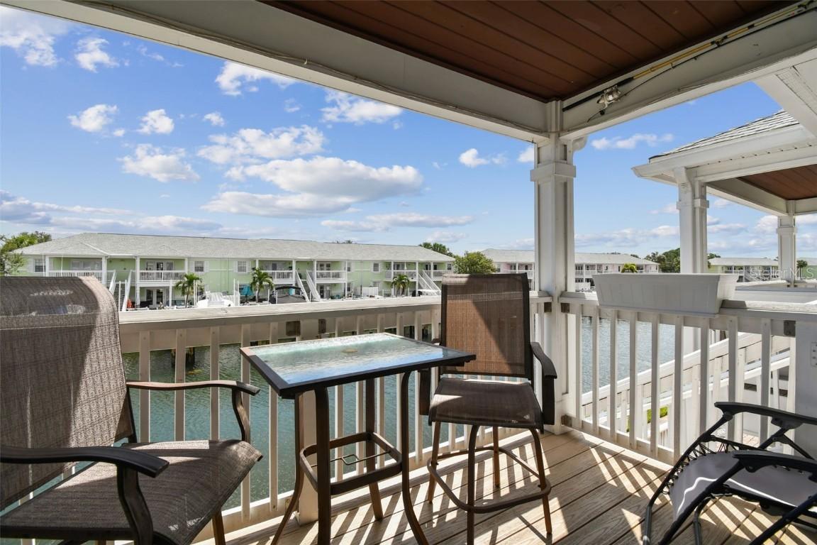 5116 Beach Dr. #D, St Petersburg, FL 33705