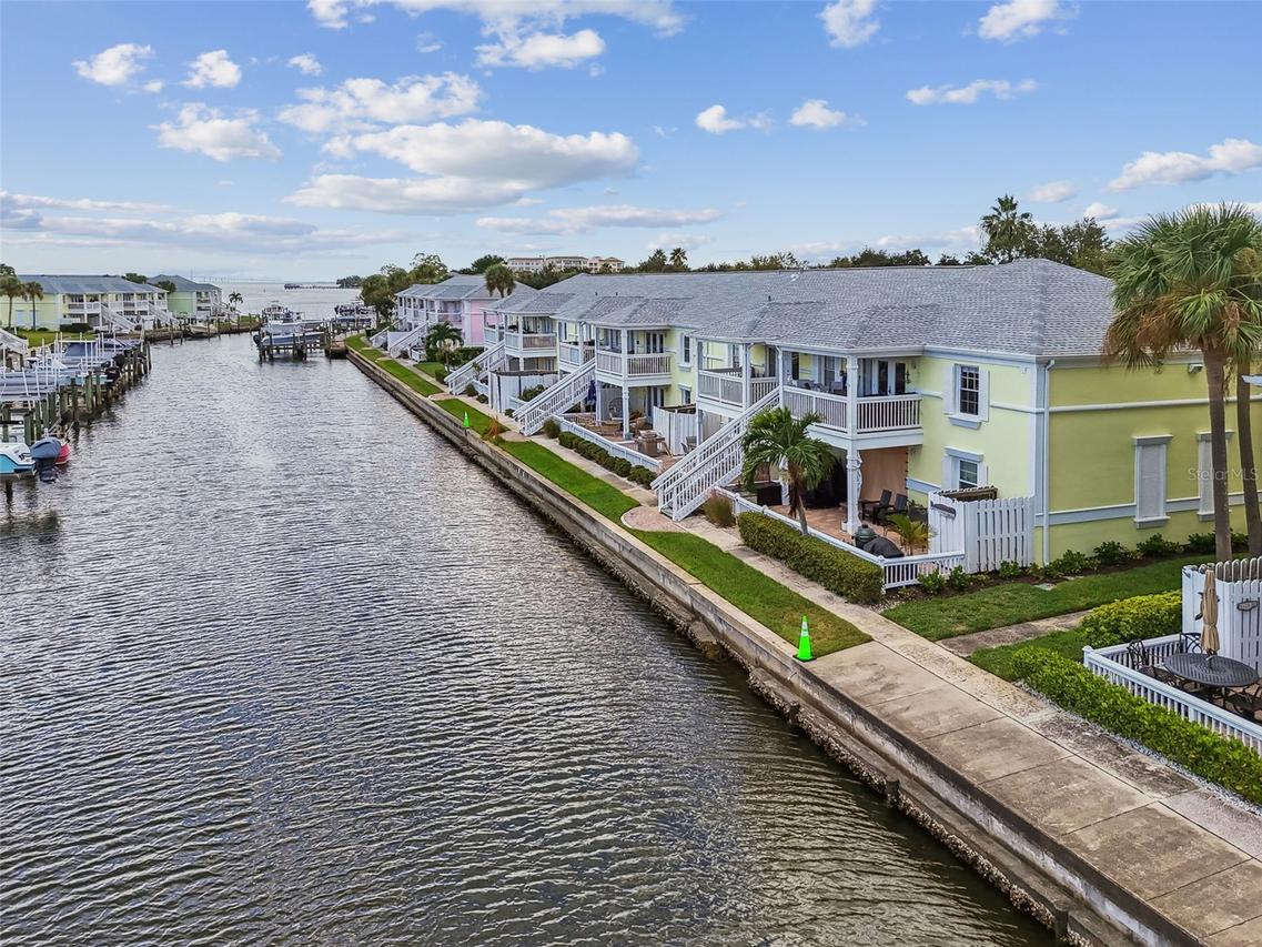 5116 Beach Dr. #D, St Petersburg, FL 33705