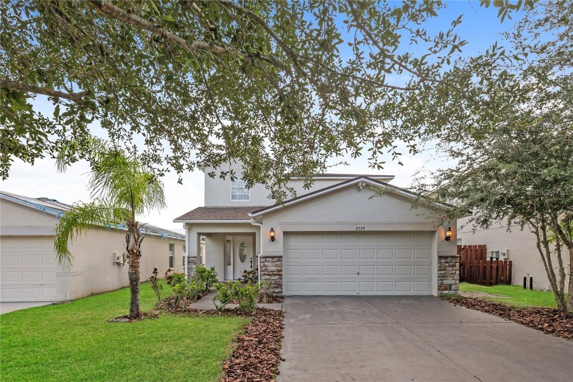 7729 Carriage Pointe Dr., Gibsonton, FL 33534