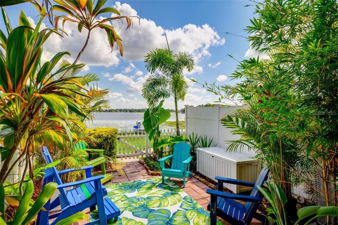 13734 Orange Sunset Dr., Tampa, FL 33618