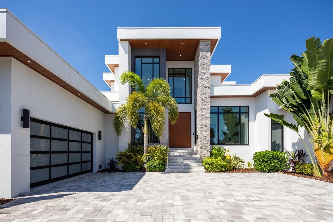 5237 61st Ave., St Petersburg, FL 33715