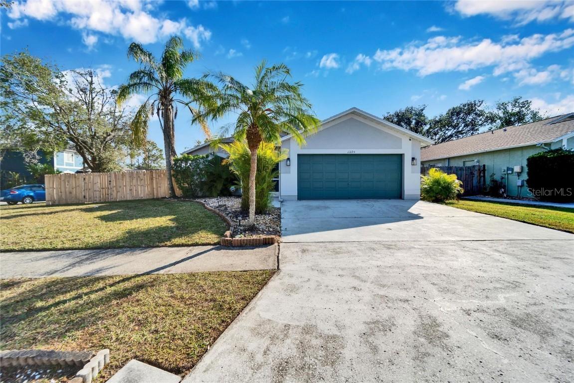 11225 Scotchwood Dr., Riverview, FL 33579