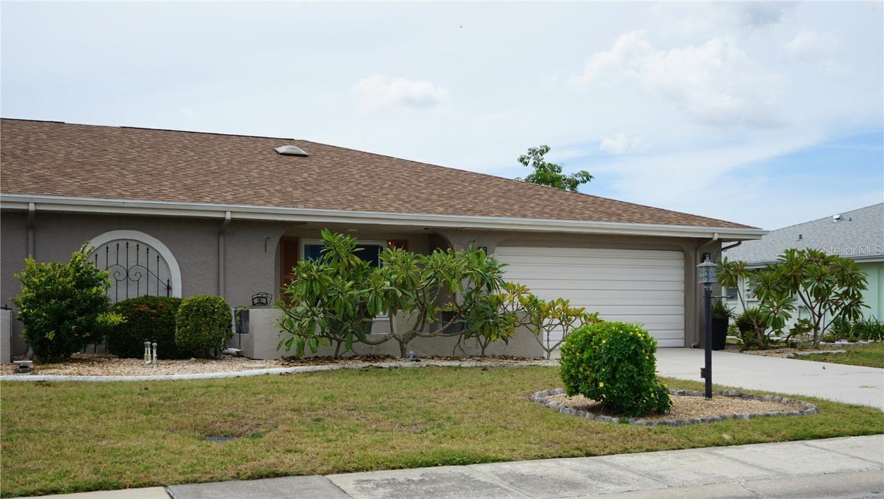 317 Green Manor Way #38 B, Sun City Center, FL 33573