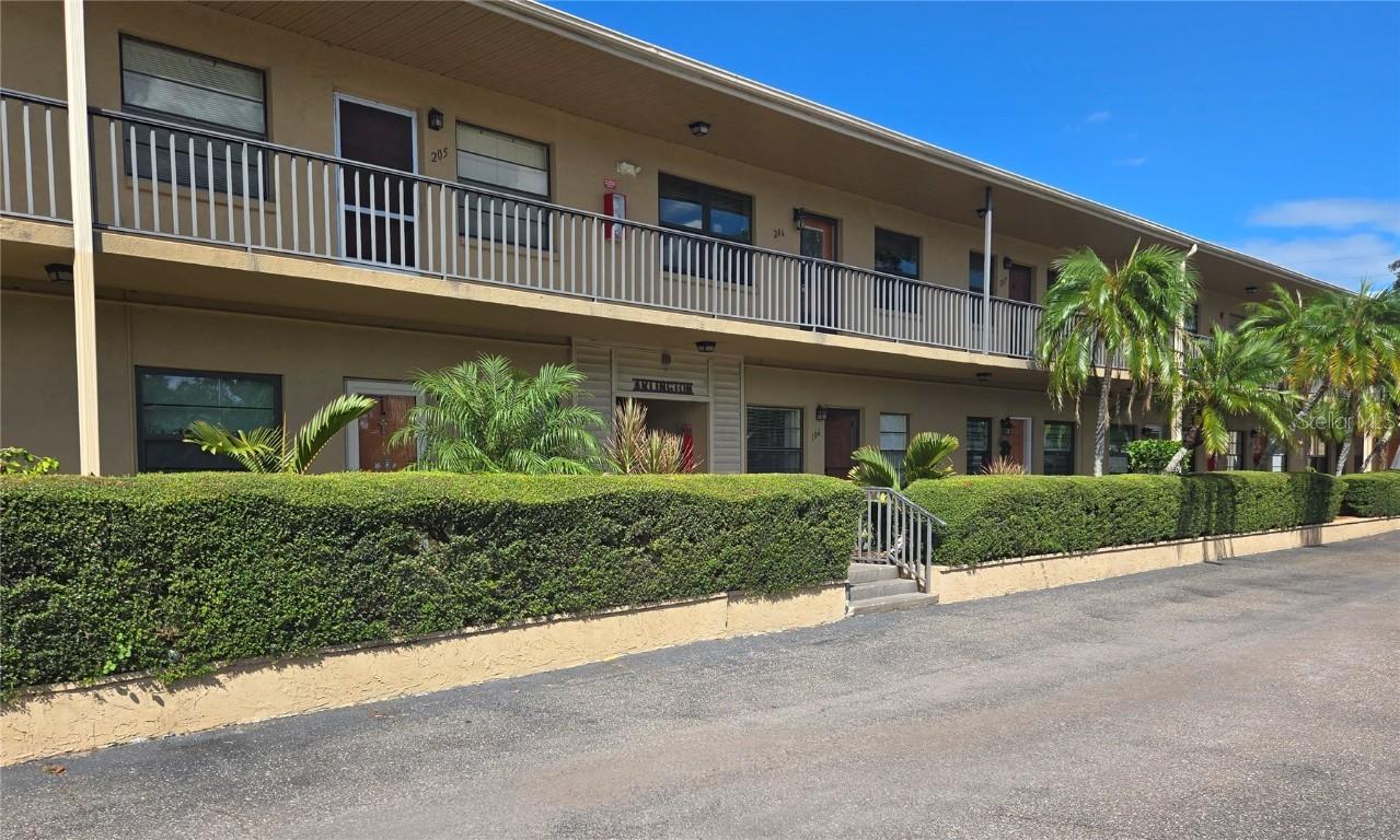 5925 Terrace Park Dr. #106, St Petersburg, FL 33709